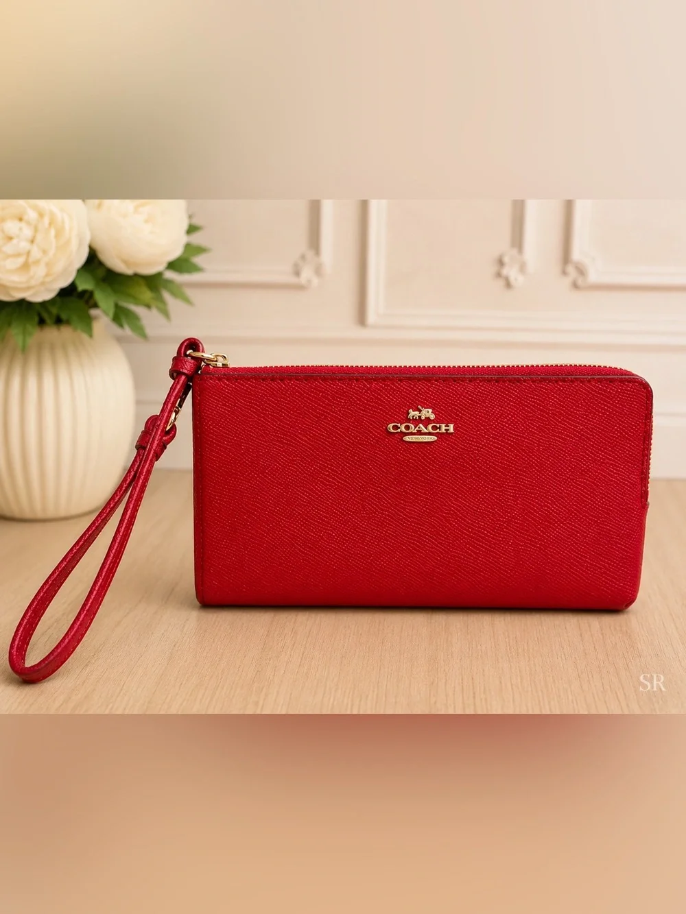 Coach Large Corner Zip Wristlet Red Leather Wallet Gold Hardware